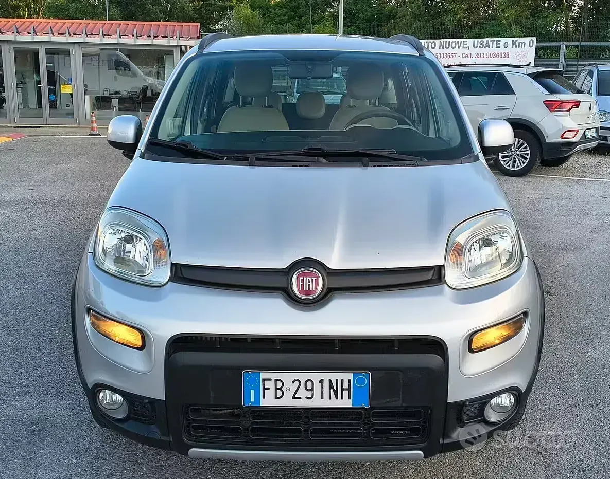 Usata Fiat Panda 4x4 S 75 CV (55 kW) 2015 Grigio Utilitaria