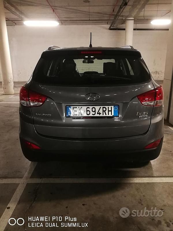 Usata Hyundai ix35 136 CV (100 kW) 2012 Grigio SUV