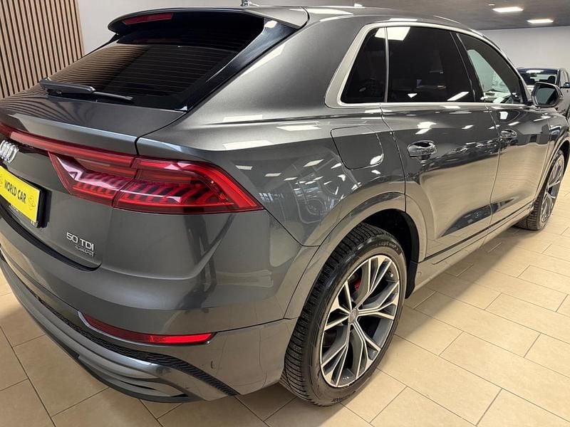 Usata Audi Q8 Sport 285 CV (209 kW) 2019 Grigio SUV