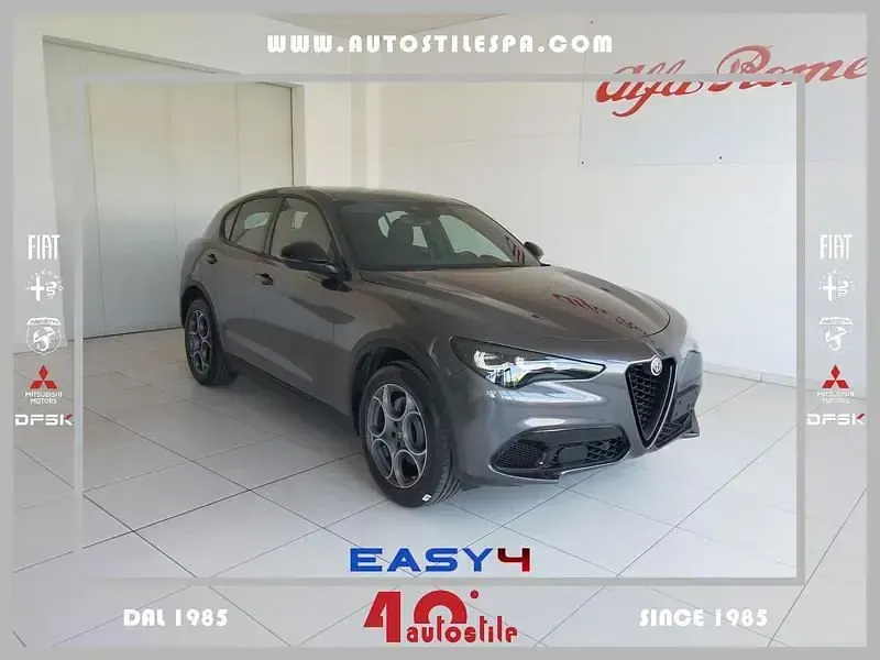 Usata Alfa Romeo Stelvio Sprint 209 CV (153 kW) 2024 Antracite SUV