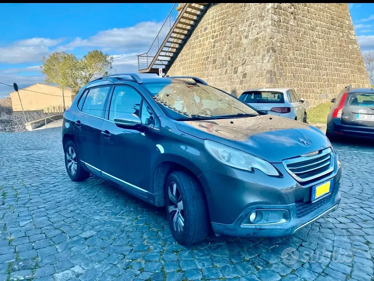 Usata Peugeot 2008 92 CV (67 kW) 2014 Grigio SUV