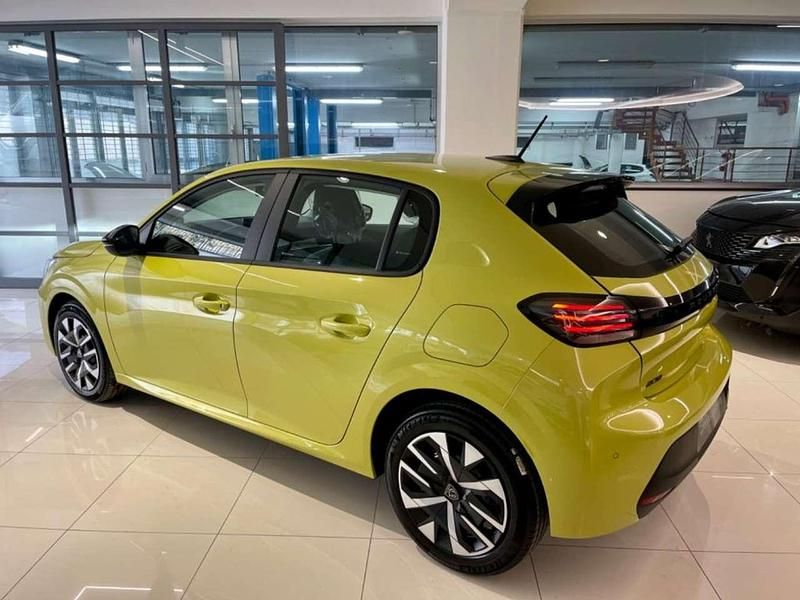 Usata Peugeot 208 Active 75 CV (55 kW) 2024 Vari colori Utilitaria