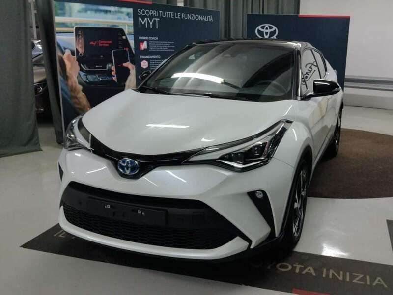 Usata Toyota C-HR Trend 152 CV (111 kW) 2023 Bianco SUV