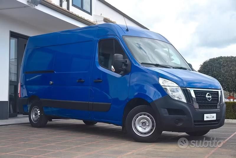 Usata Nissan Interstar 135 CV (99 kW) 2022 Blu Furgone