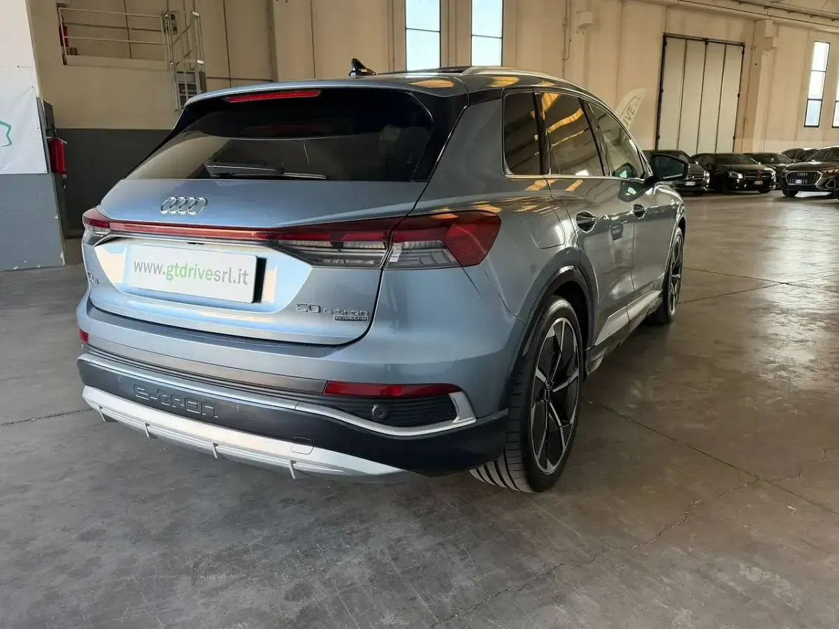 Usata Audi Q4 e-tron S-Line 77 kW (105 CV) 2021 Grigio scuro metallizzato SUV