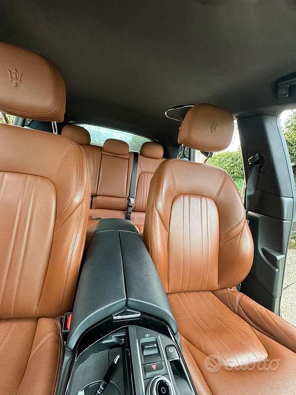 Usata Maserati Levante 275 CV (202 kW) 2019 Nero SUV