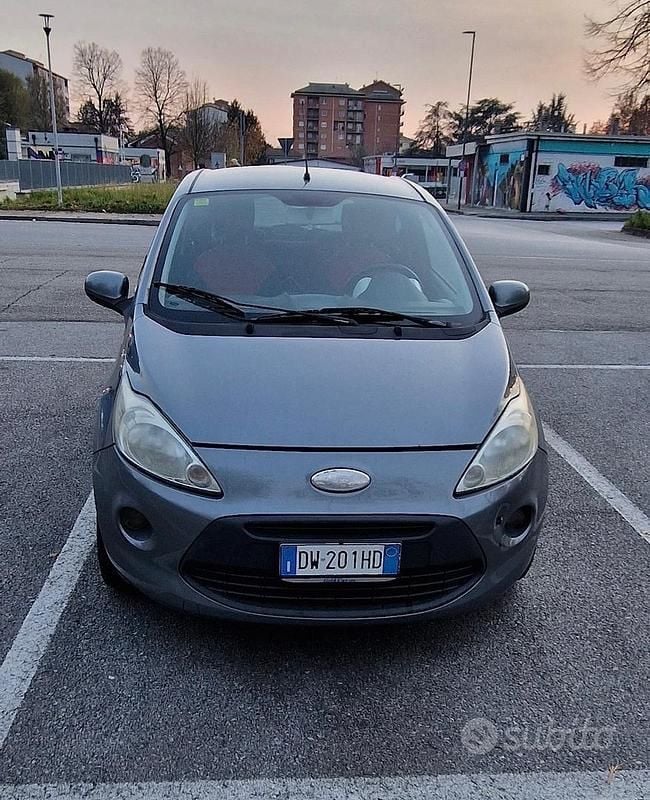 Usata Ford Ka Titanium 69 CV (50 kW) 2009 Giallo Utilitaria