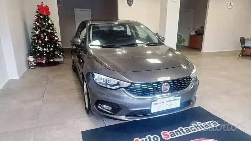 Occasion Fiat Tipo Opening Edition 120 ch (88 kW) 2016 Gris Berline