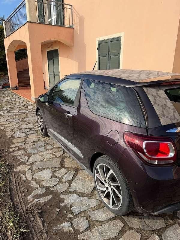 Usata DS Automobiles DS3 Cabriolet Sport Chic 110 CV (80 kW) 2016 Lilla Cabrio