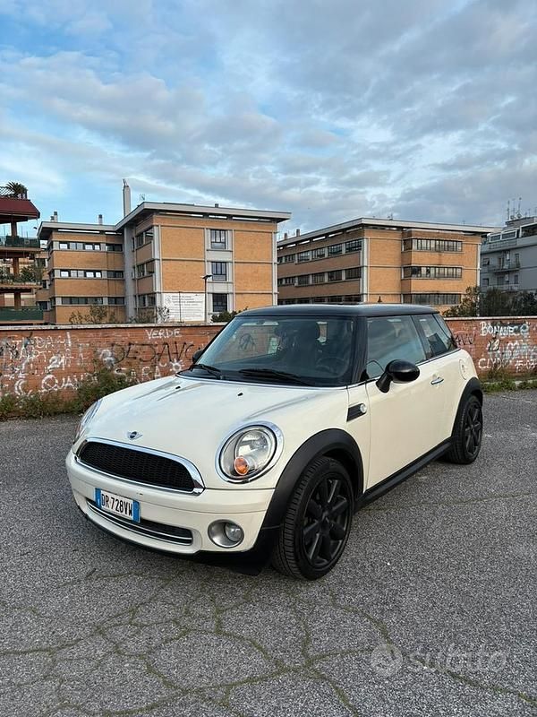 Usata 2008 Mini Cooper Coupé Coupé | 5000 € (Buon prezzo) - Immagine 1/4