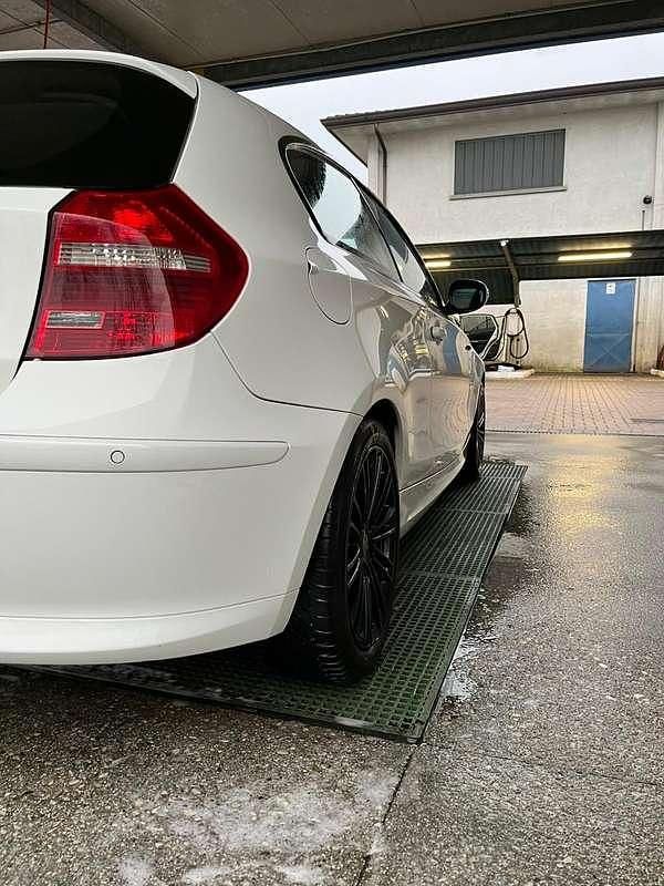 Usata BMW 116 116 CV (85 kW) 2011 Utilitaria