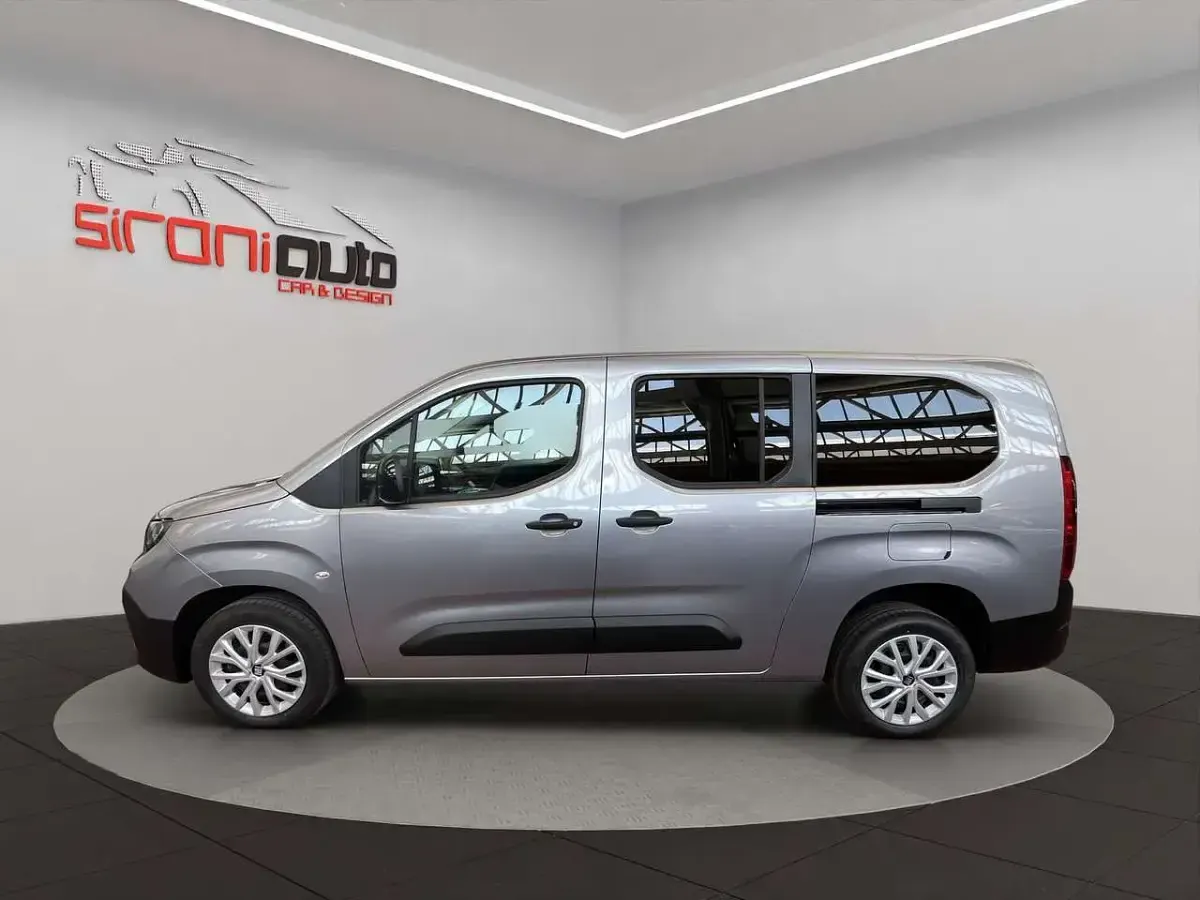 Nuova Fiat Doblò 131 CV (96 kW) 2026 Grigio Monovolume