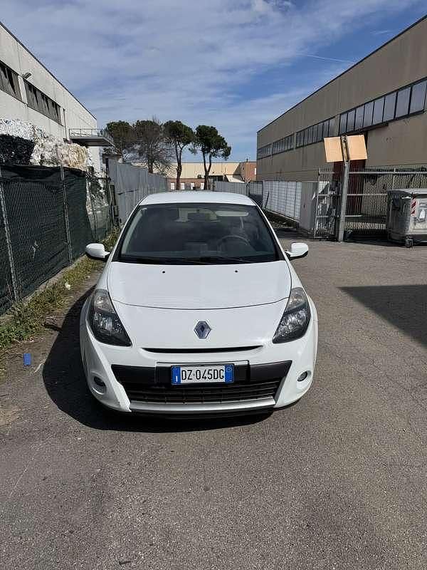 Usata Renault Clio II 65 CV (47 kW) 2009 Berlina