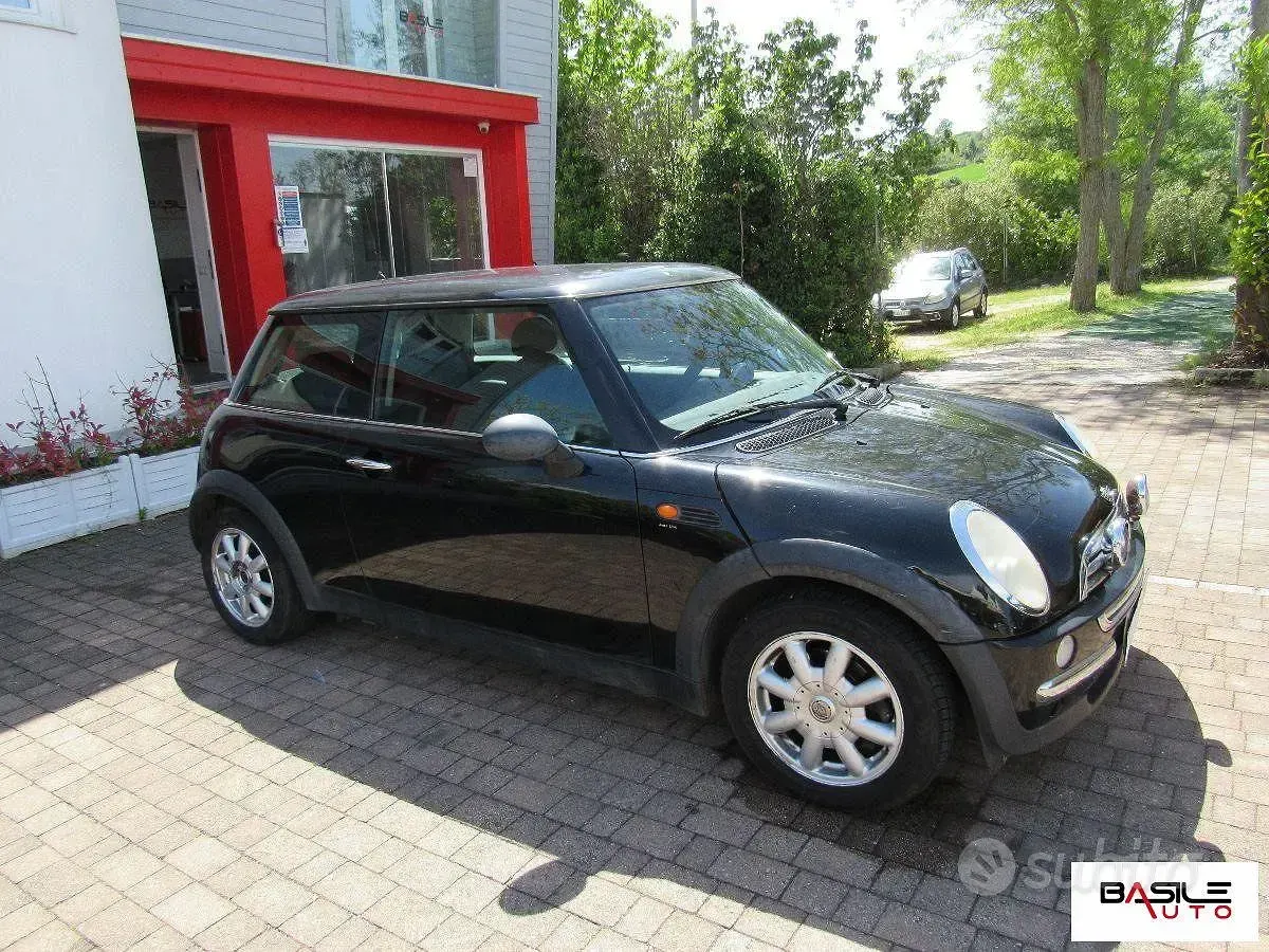 Brugt Mini Cooper 116 HK (85 kW) 2004 Sort Hatchback