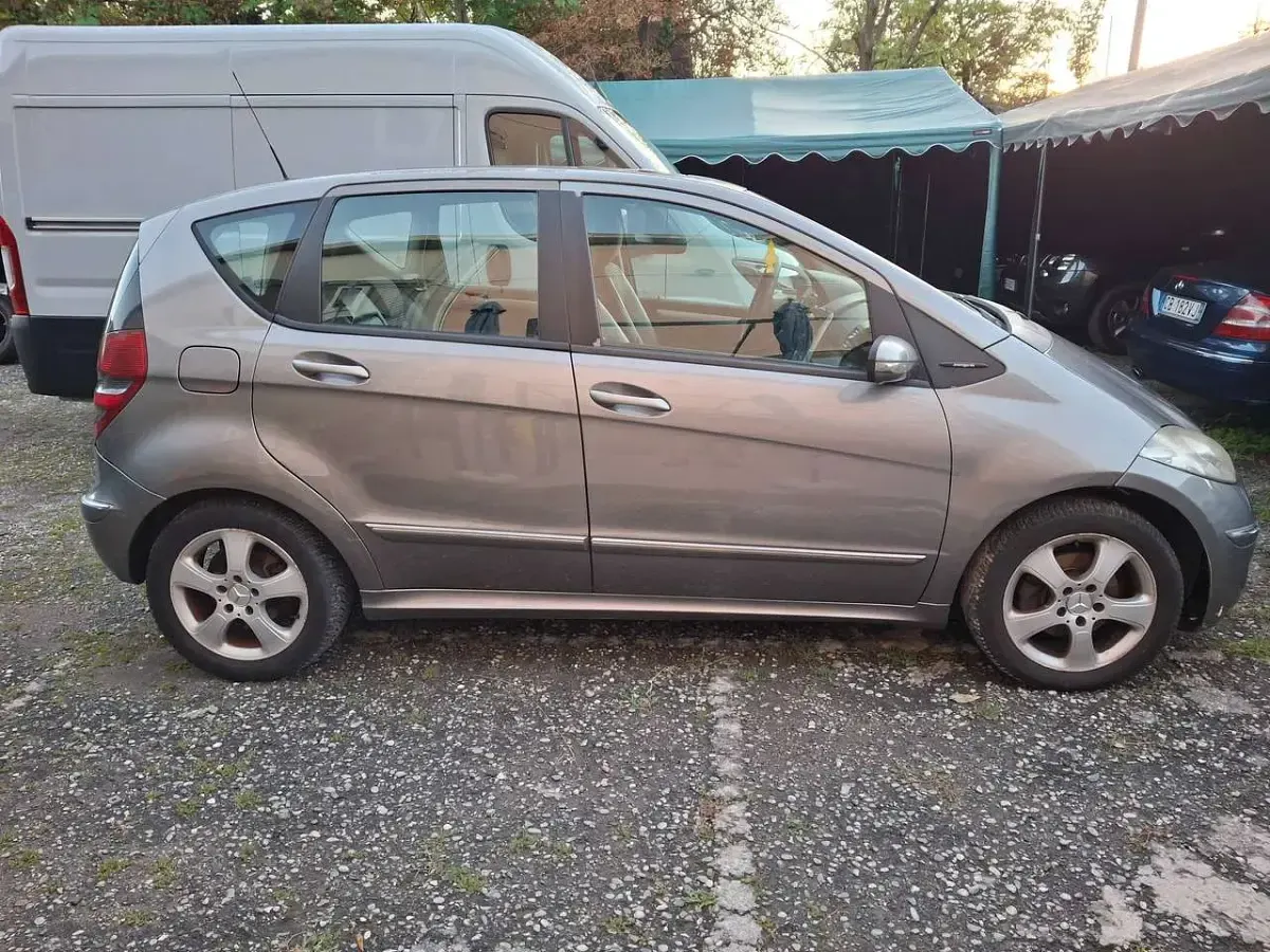 Usata Mercedes A170 Avantgarde 116 CV (85 kW) 2005 Grigio Monovolume
