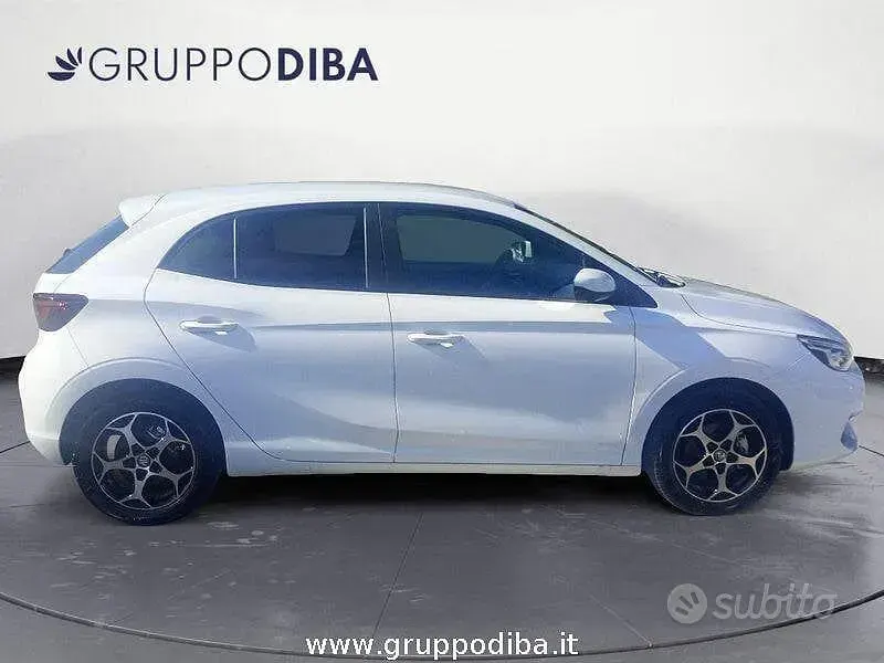 Usado MG MG3 Luxury 102 CV (75 kW) 2025 Blanco Utilitario