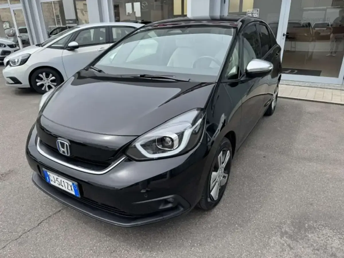 Usata Honda Jazz Executive 98 CV (72 kW) 2022 Nero Utilitaria