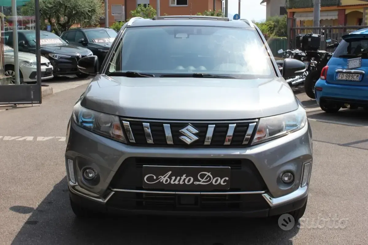 Usata Suzuki Vitara 140 CV (102 kW) 2019 Grigio SUV