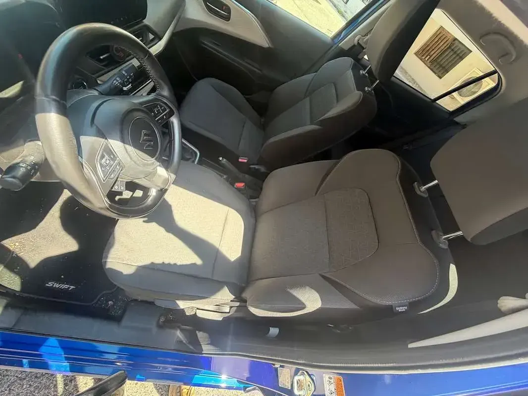 Usata Suzuki Swift 83 CV (61 kW) 2024 Blu/azzurro Utilitaria