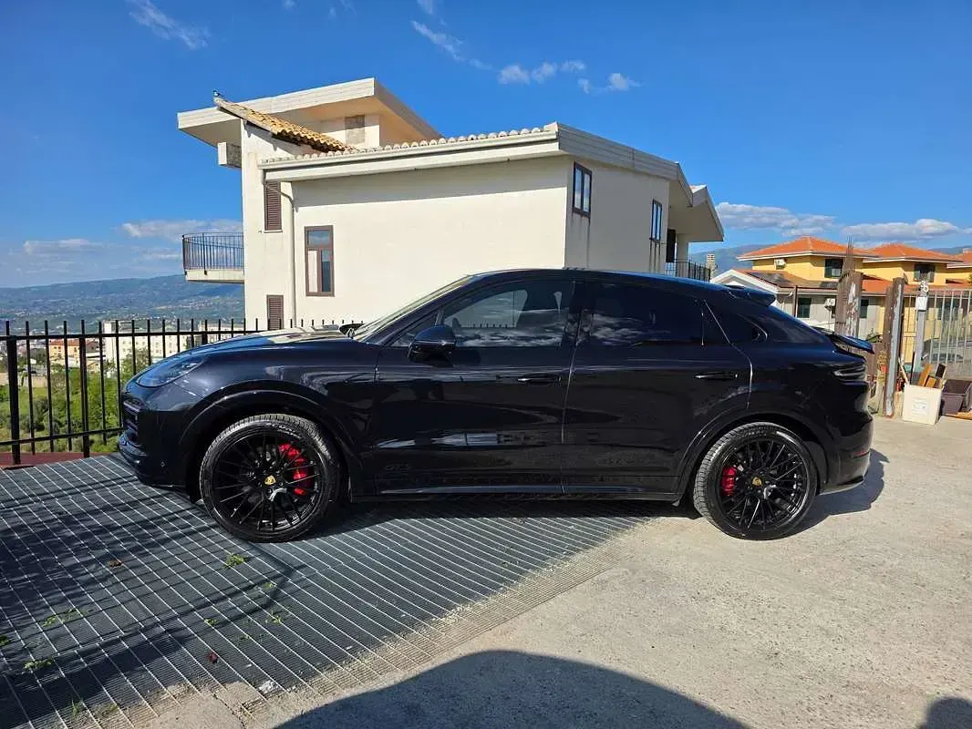 Usata Porsche Cayenne GTS 460 CV (338 kW) 2021 Nero SUV