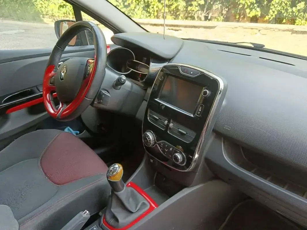 Usata Renault Clio 75 CV (55 kW) 2013 Grigio Station wagon