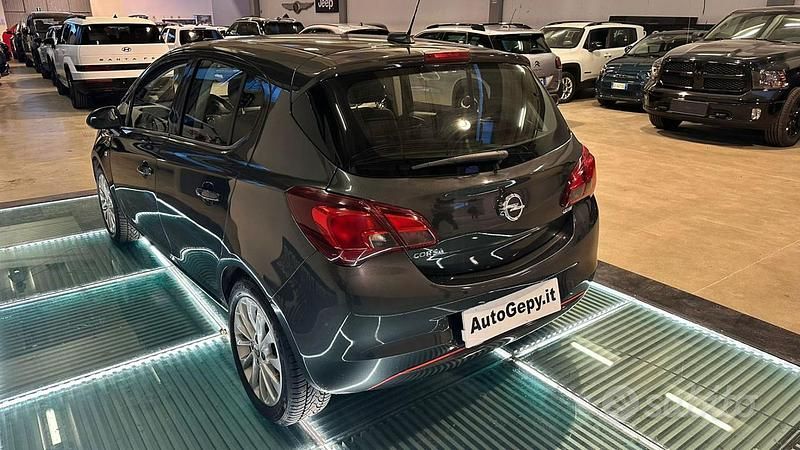 Usata Opel Corsa 75 CV (55 kW) 2017 Grigio Utilitaria