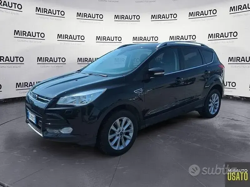 Usata Ford Kuga Titanium 150 CV (110 kW) 2016 Nero SUV