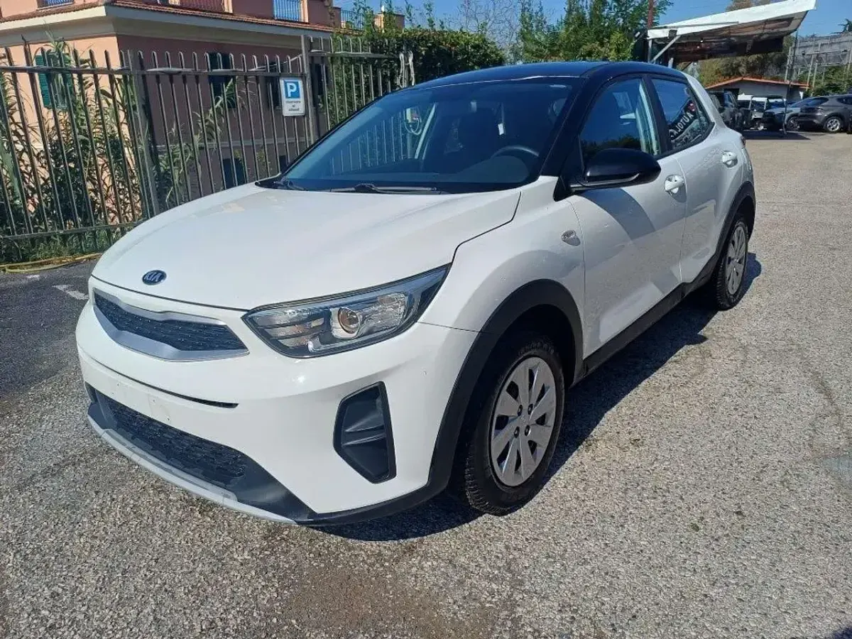 Usata Kia Stonic Urban 101 CV (74 kW) 2018 Bianco SUV