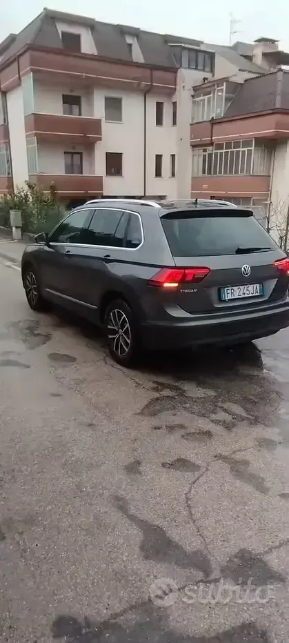 Usata VW Tiguan 116 CV (85 kW) 2018 Grigio SUV