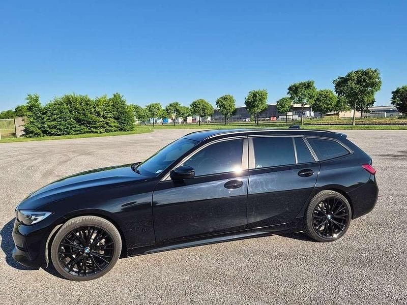 Usata BMW 316 Sport Line 150 CV (110 kW) 2020 Nero Station wagon