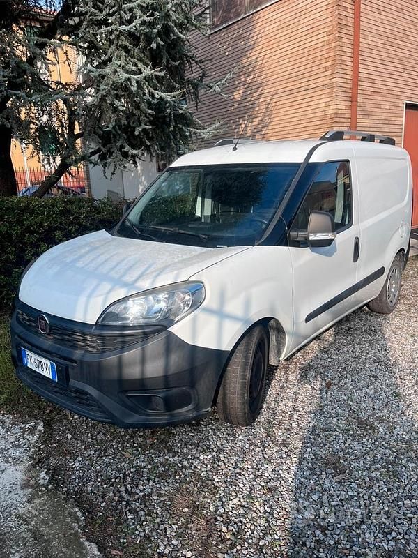 Usata Fiat Doblò 2017 Bianco Monovolume