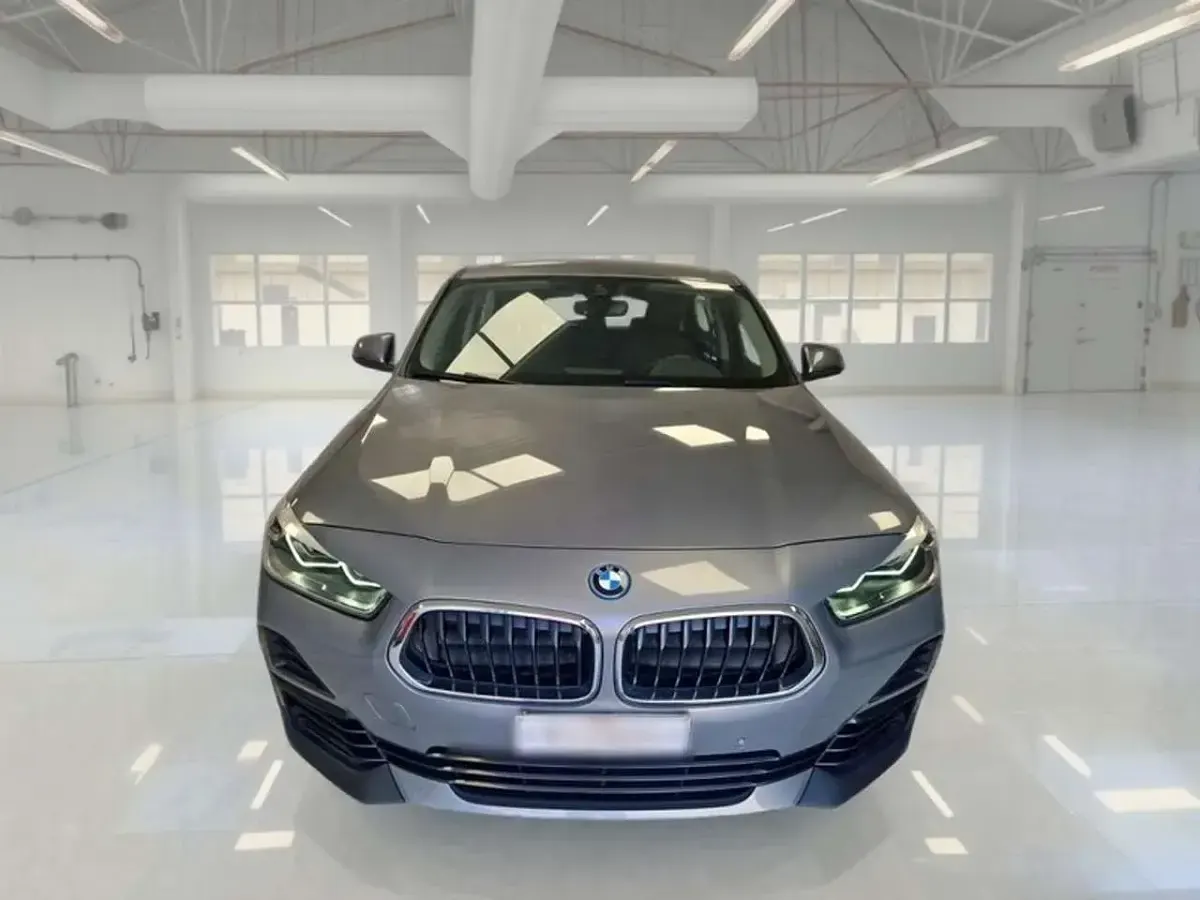 Usata BMW X2 125 CV (91 kW) 2023 Grigio SUV