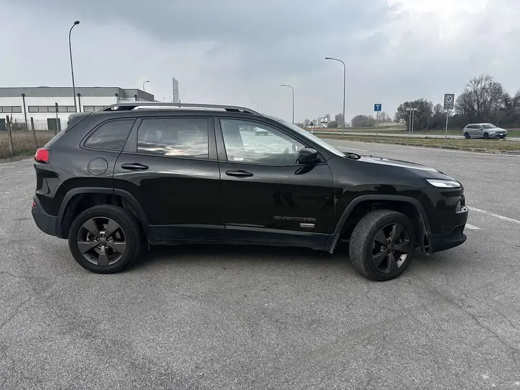 Usata Jeep Cherokee 200 CV (147 kW) 2016 SUV