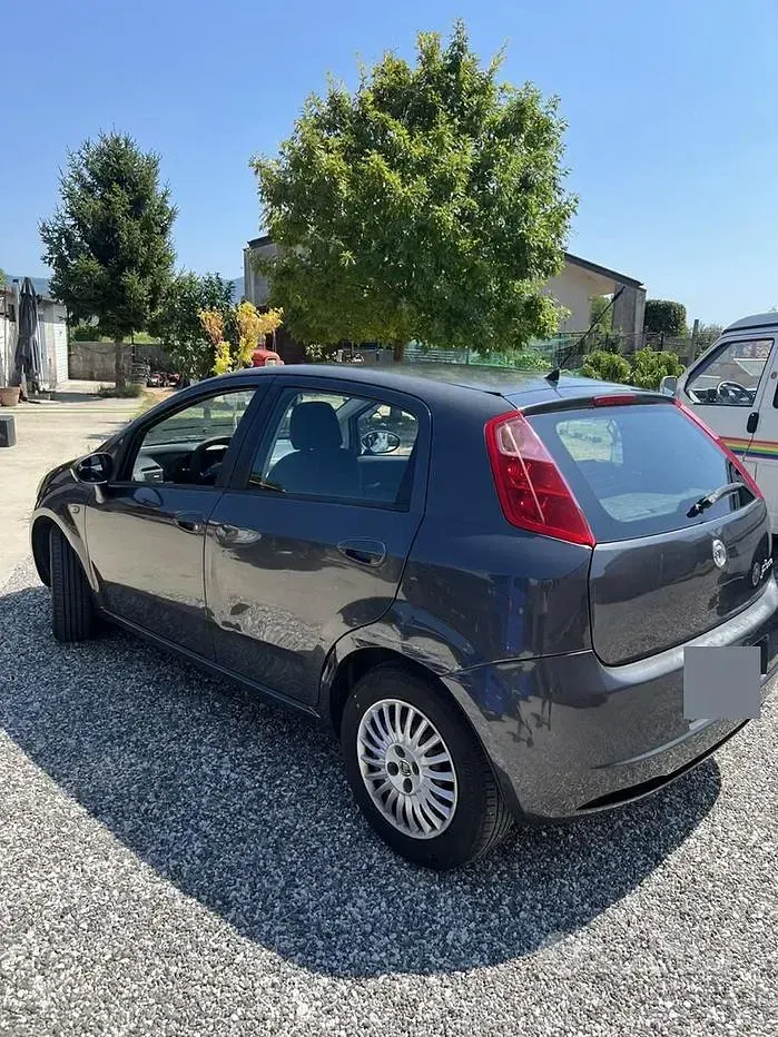 Usata Fiat Grande Punto 75 CV (55 kW) 2007 Utilitaria