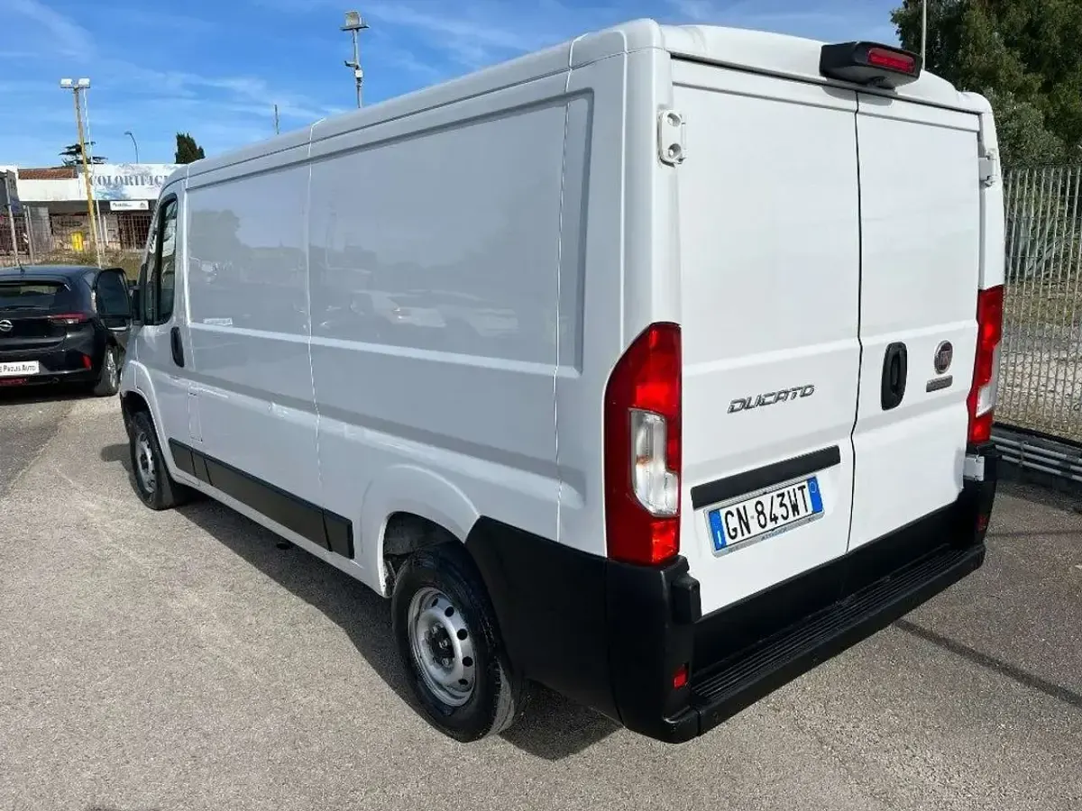 Usata Fiat Ducato 33 140 CV (102 kW) 2023 Bianco Furgone