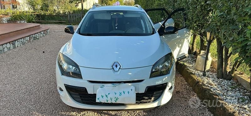 Usata Renault Mégane GrandTour 110 CV (80 kW) 2011 Bianco Station wagon