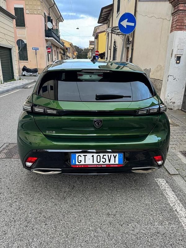 Usata Peugeot 308 Allure 131 CV (96 kW) 2024 Verde Berlina