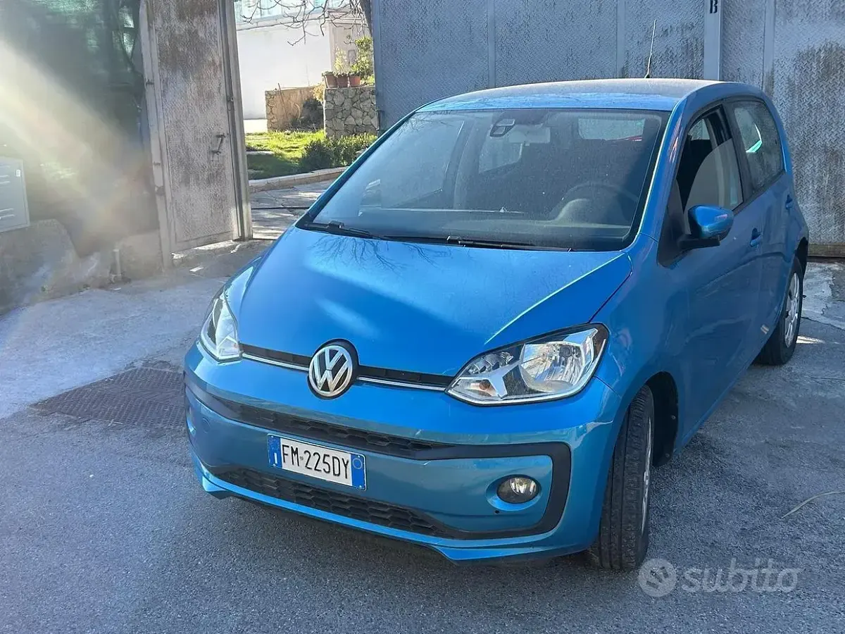Usata VW up! 60 CV (44 kW) 2017 Blu Utilitaria