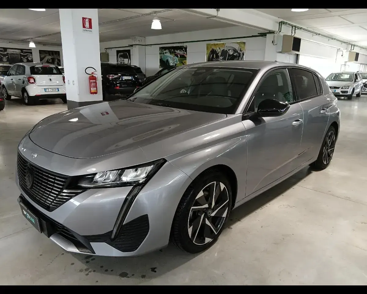 Usata Peugeot 308 Allure 131 CV (96 kW) 2024 Utilitaria