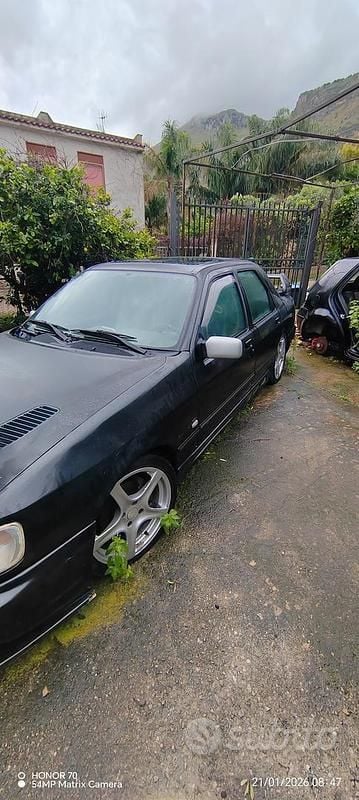 Usata Ford Sierra 220 CV (161 kW) 1991 Nero Berlina
