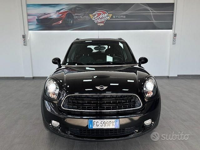 Usata Mini Park Lane Countryman 111 CV (81 kW) 2017 Nero SUV