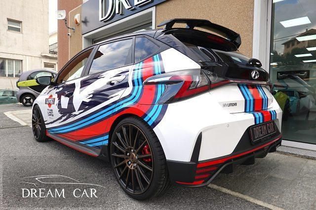 Usata Hyundai i20 N Performance 204 CV (150 kW) 2024 Bianco pastello Berlina