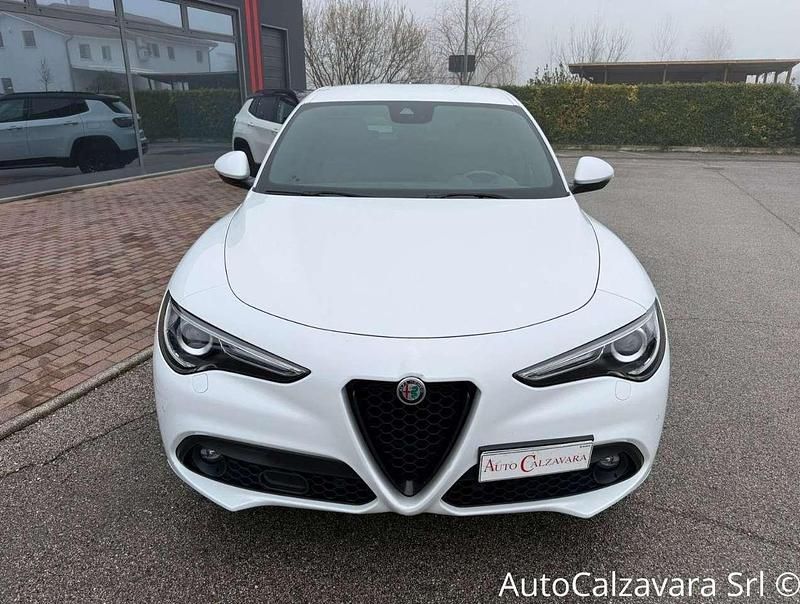 Usata Alfa Romeo Stelvio Veloce 209 CV (153 kW) 2021 Bianco alfa SUV