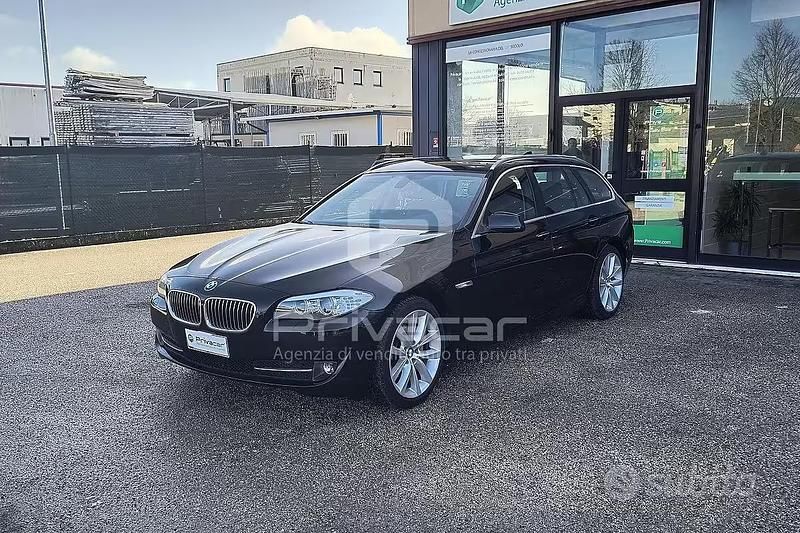 Begagnad BMW 520 2011 Svart Kombi