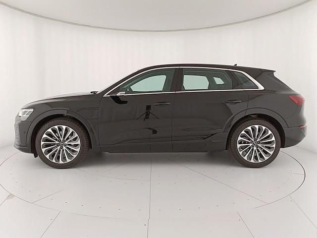 Usata Audi Q8 e-tron S-Line 300 kW (408 CV) 2024 Nero mito metallizzato SUV