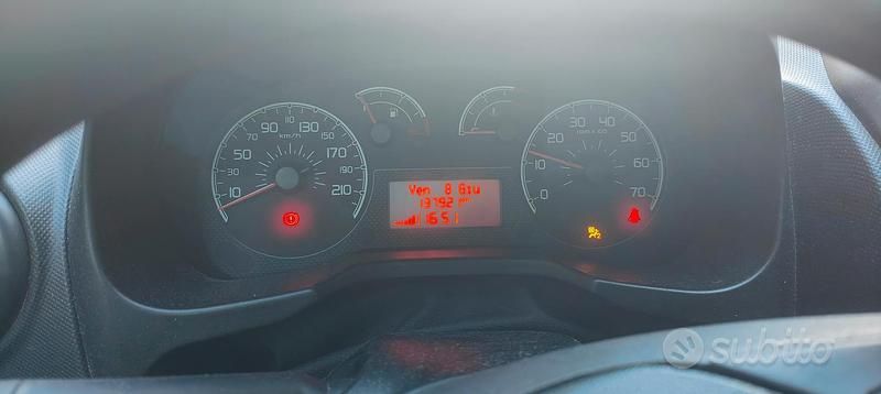 Usata Fiat Qubo Trekking 73 CV (53 kW) 2013 Blu Monovolume