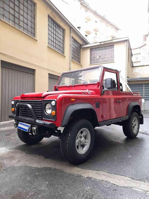 Usado Land Rover Defender 86 CV (63 kW) 1990 SUV