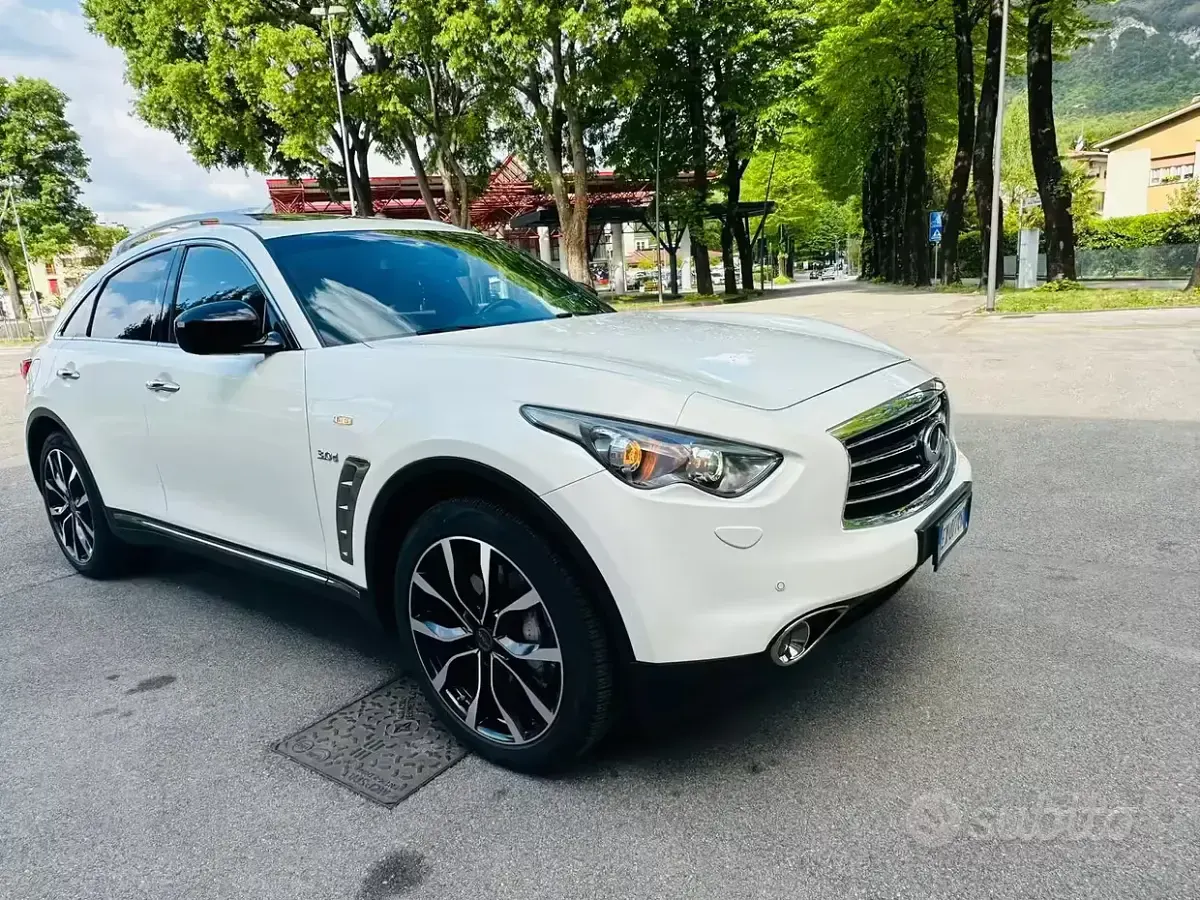 Usata Infiniti QX70 238 CV (175 kW) 2014 Bianco SUV