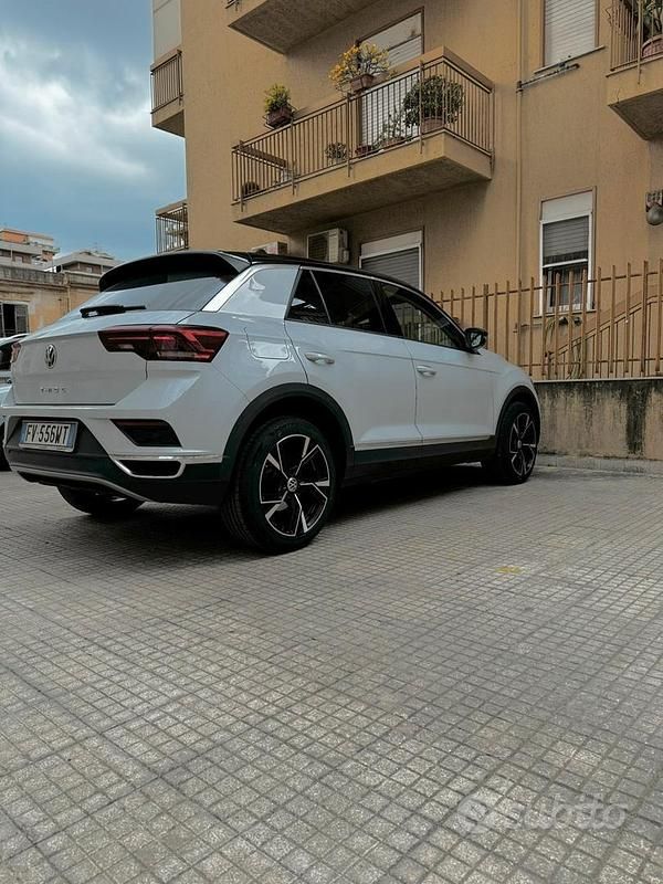 Usata VW T-Roc 115 CV (84 kW) 2020 SUV