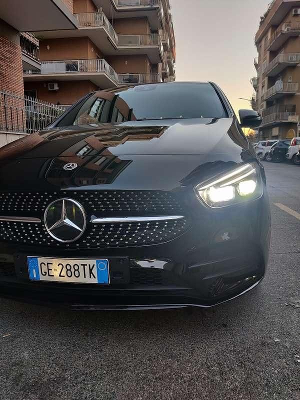 Usata Mercedes B250e 160 CV (117 kW) 2021 Monovolume